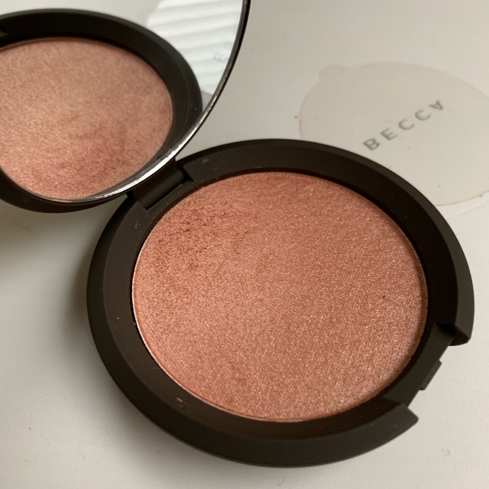 Becca Rose Gold Pressed Shimmering Skin Perfector